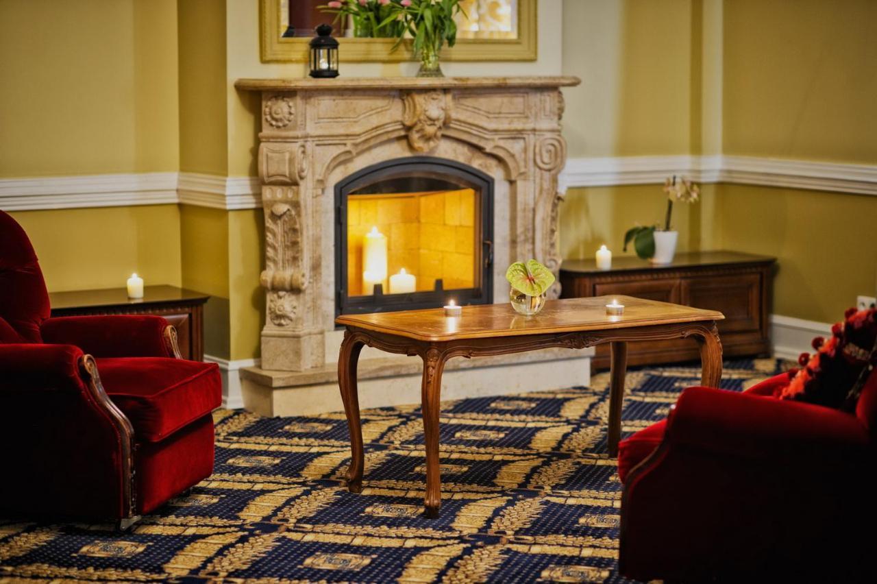 Hotel Bursztynowy Palac Koszalin Luaran gambar