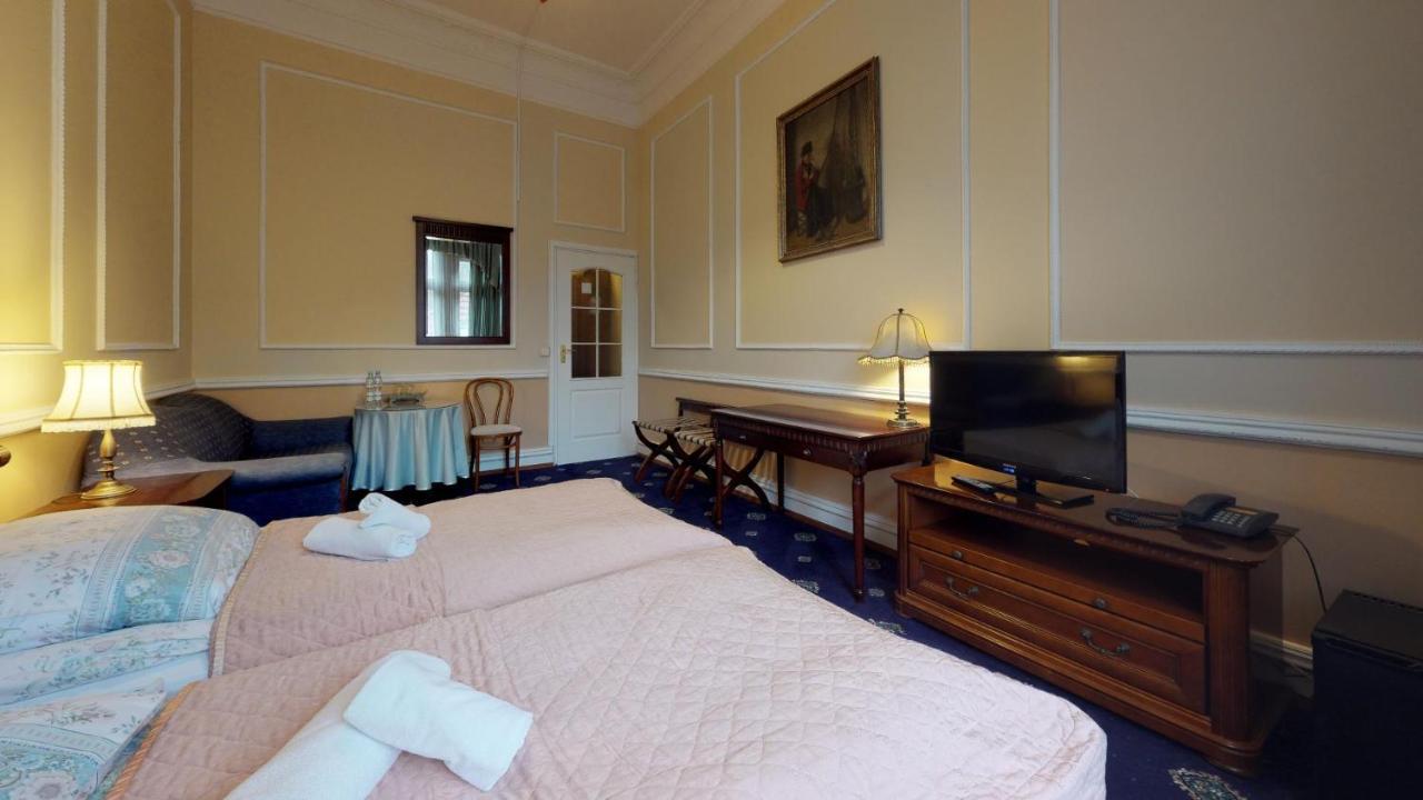 Hotel Bursztynowy Palac Koszalin Luaran gambar