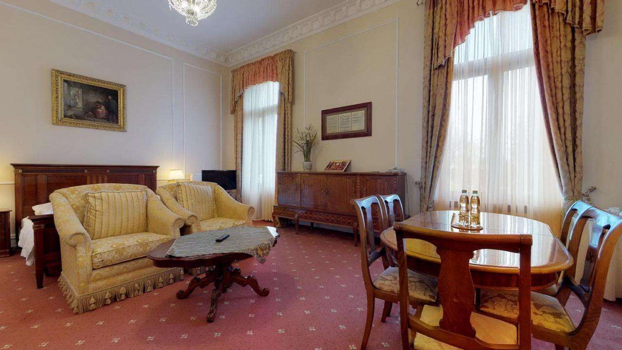 Hotel Bursztynowy Palac Koszalin Luaran gambar